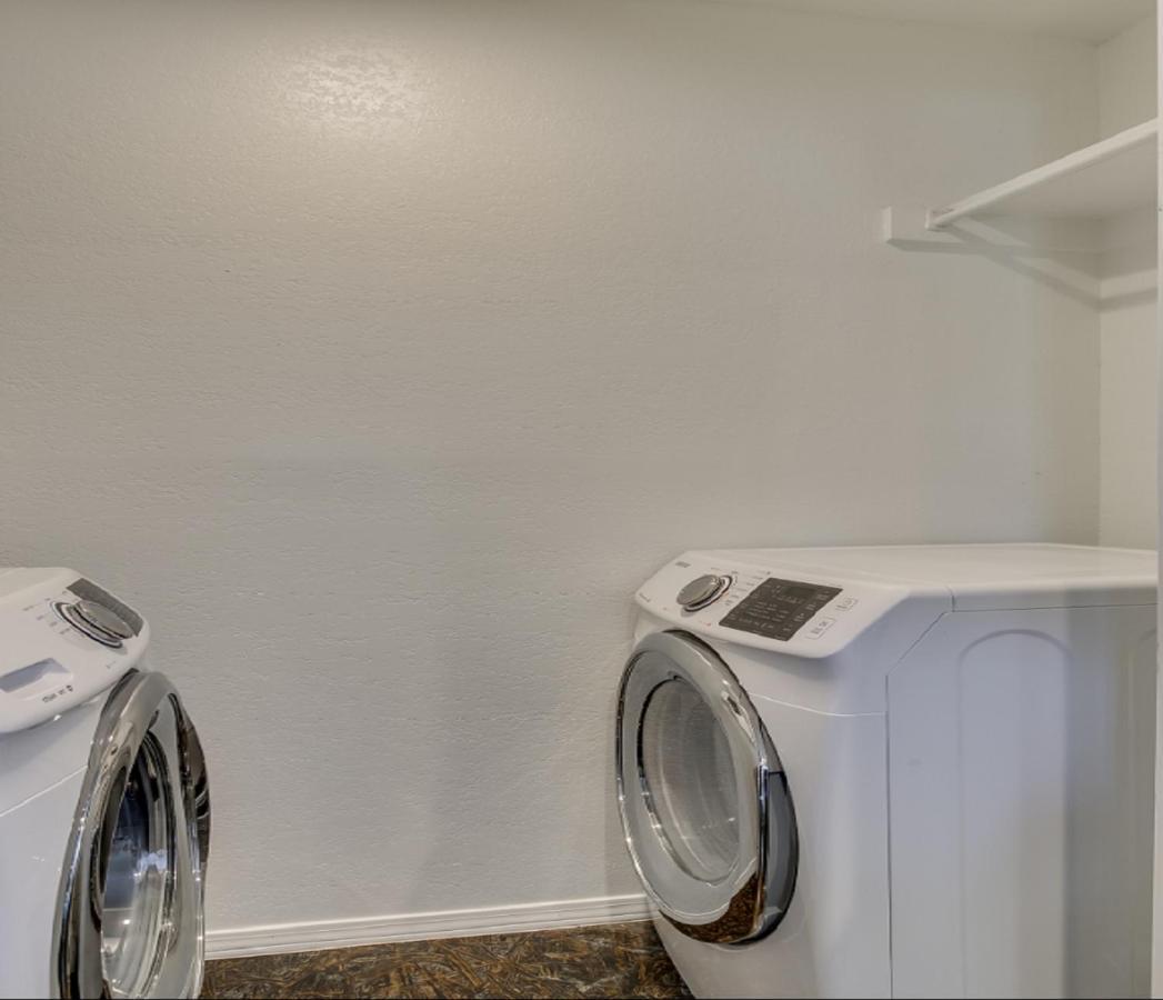 Evie's Campus-close 2 bedroom luxury Oklahoma City Extérieur photo