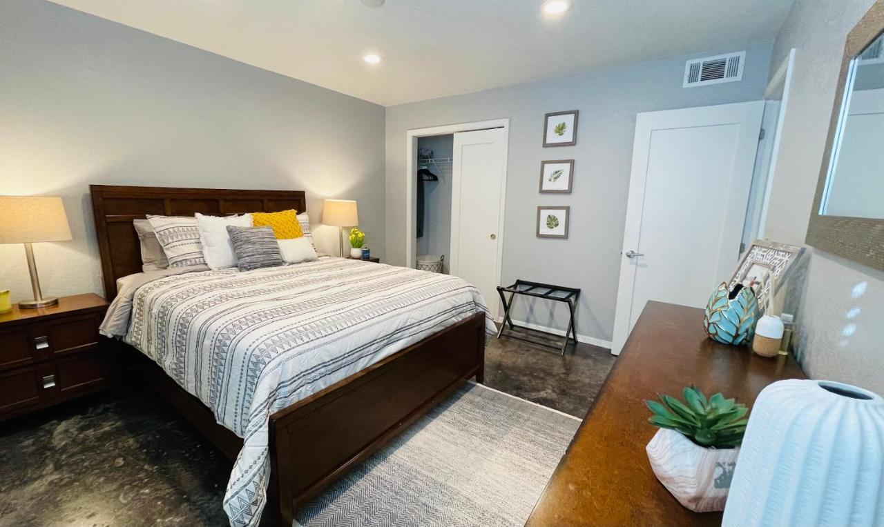 Evie's Campus-close 2 bedroom luxury Oklahoma City Extérieur photo